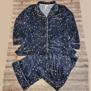 Joyspun Women's Stretch Velour Notch Collar Long Sleeve Pajama Set Size 3X